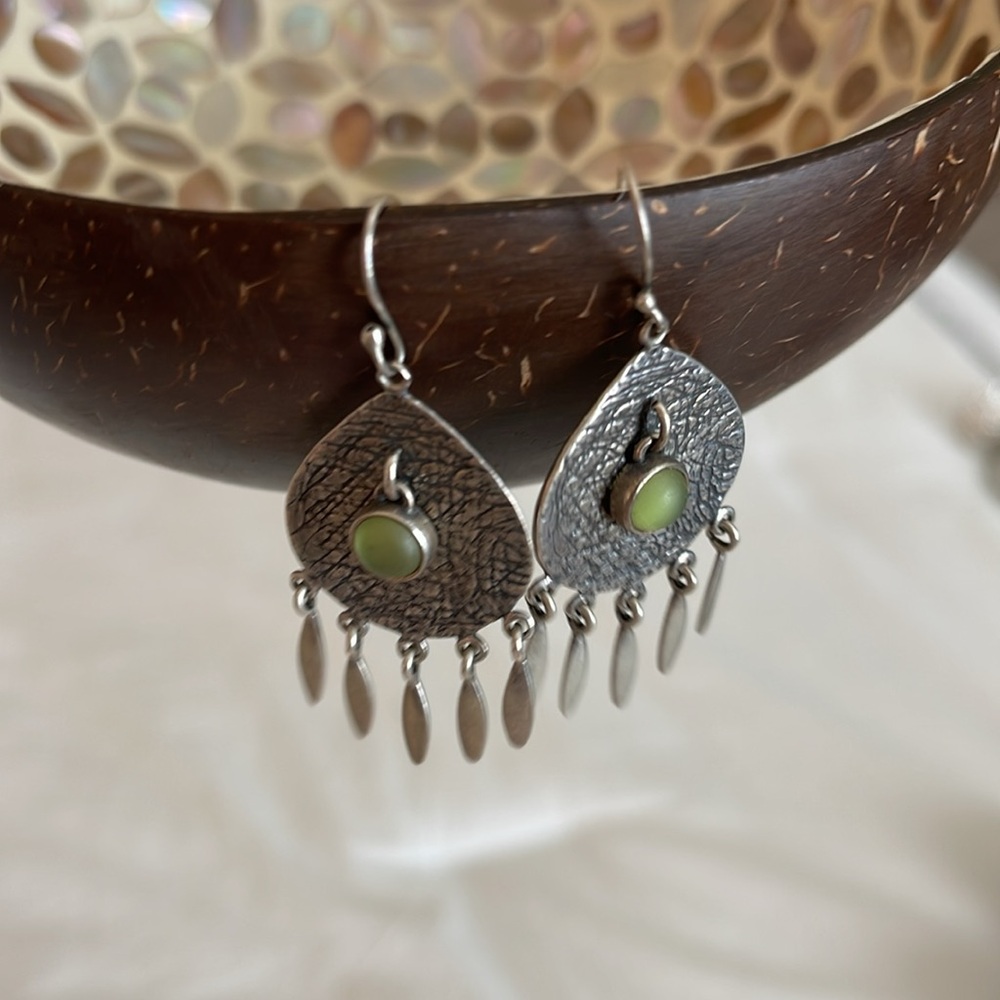 Beautiful “Aztec” wire earrings - Picture 2 of 2